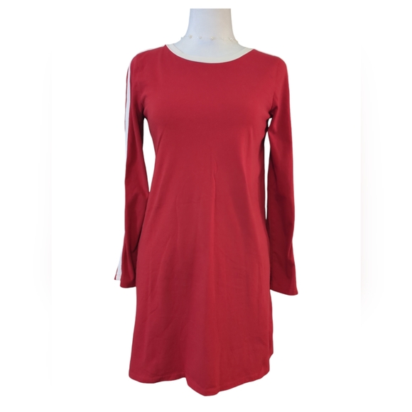 Forever 21 dress long sleeve color Red with white line size 13/14 junior - Picture 1 of 4